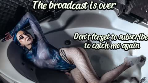 Snapshot of kitty_goth chatting on 7, 12, 2024 Hey Im Ellie if you like me and like my show give me a thumbs up hehe online show from 7, 12, 2024
