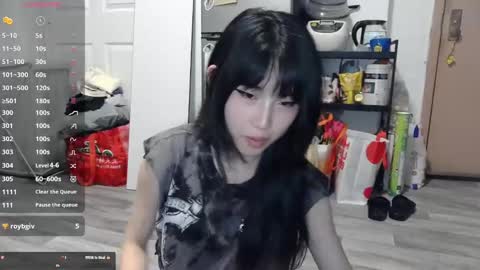 Snapshot of kitty_krush chatting on 22, 9, 2025 Kitty online show from 22, 9, 2025