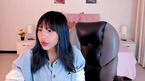 Snapshot of kitty_pam chatting on 5, 3, 2025 Kitty online show from 5, 3, 2025