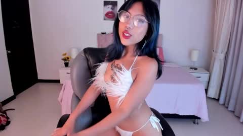 Snapshot of kitty_pam chatting on 8, 3, 2025 Kitty online show from 8, 3, 2025