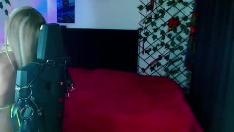 Snapshot of kitty_vaal chatting on 31, 10, 2025 kitty_vaal online show from 31, 10, 2025