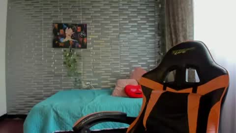 violet online show from 9, 2, 2026