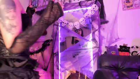 Kitty Goth  online show from 2, 10, 2025