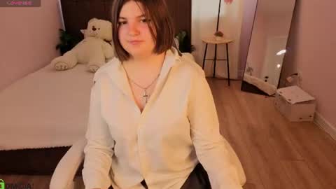 KittyLiikk online show from 25, 6, 2026