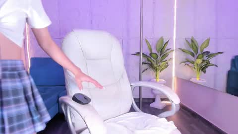 Kitty online show from 1, 10, 2025