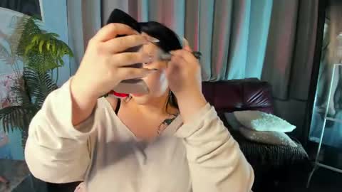 Kitty online show from 8, 6, 2026