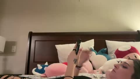 kittypurr79 online show from 4, 1, 2025