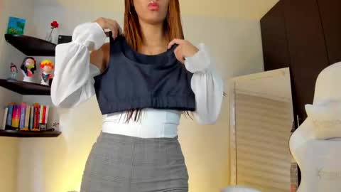 Snapshot of kittyrush_ chatting on 4, 10, 2025 kitty online show from 4, 10, 2025