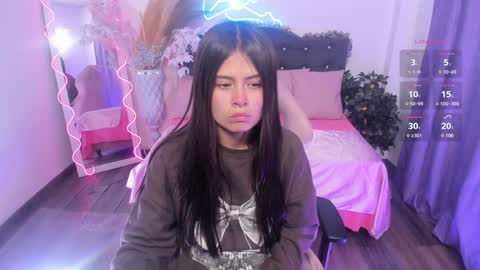 Snapshot of kittystart_tay chatting on 19, 12, 2024 Kitty online show from 19, 12, 2024