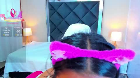 Snapshot of kittyy_babee chatting on 23, 10, 2025 kitty online show from 23, 10, 2025