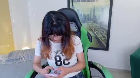 Snapshot of kittyzenn chatting on 30, 3, 2026 Kitty Zen online show from 30, 3, 2026