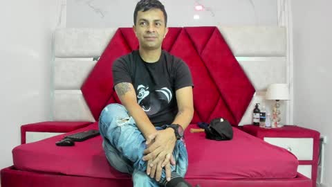 Snapshot of kity_spiderr chatting on 6, 4, 2026 Luisa y Jairo online show from 6, 4, 2026