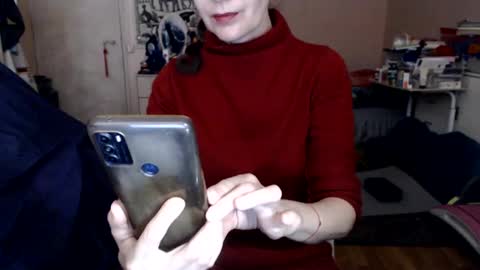 Snapshot of kiuminberry chatting on 19, 2, 2025 KiuminBerry online show from 19, 2, 2025