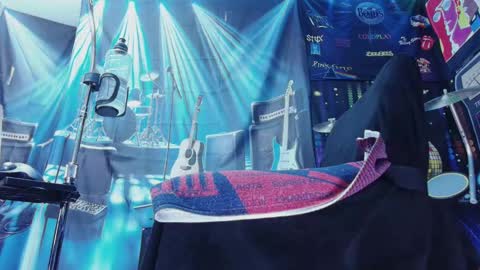 Snapshot of kiveuxmakeu chatting on 28, 10, 2025 kiveuxmakeu online show from 28, 10, 2025