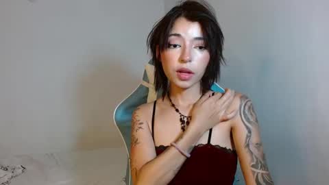 kiyu online show from 4, 12, 2024