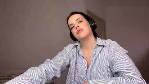 Emma online show from 15, 11, 2025