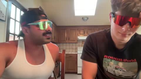 Snapshot of klakes chatting on 11, 7, 2026 BarbellBoys online show from 11, 7, 2026