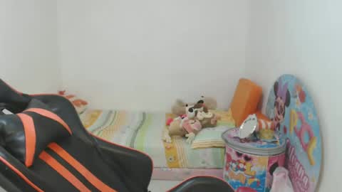 Snapshot of klauss_123 chatting on 19, 6, 2026 klauss 123 online show from 19, 6, 2026