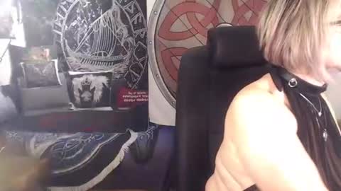 Michelle online show from 27, 10, 2025