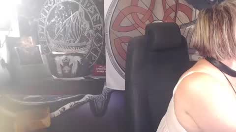Snapshot of kleiner_teufel chatting on 5, 7, 2026 Michelle online show from 5, 7, 2026