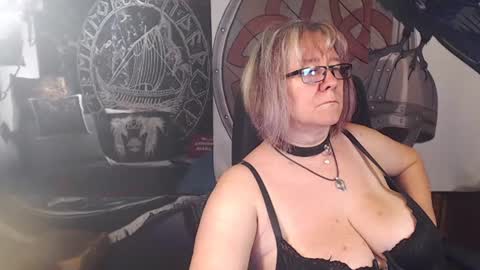 Snapshot of kleiner_teufel chatting on 9, 7, 2026 Michelle online show from 9, 7, 2026