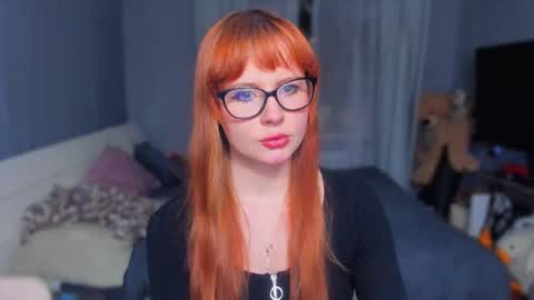 Snapshot of klementinagirl chatting on 6, 11, 2025 Klementinafanslyklementina6661 online show from 6, 11, 2025