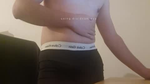 Snapshot of kmk000 chatting on 12, 2, 2025 german horny 22 legal online show from 12, 2, 2025