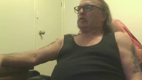 Snapshot of knobout chatting on 9, 7, 2026 knobout online show from 9, 7, 2026