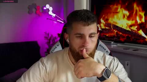 Snapshot of kochka25 chatting on 9, 6, 2026 Sweet boy online show from 9, 6, 2026