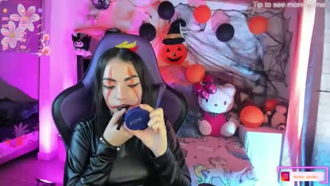 konan_atsuko1 online show from 4, 10, 2025