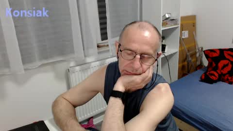 Komsiak online show from 18, 4, 2026