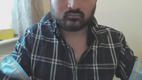 Cheeky pounder online show from 4, 6, 2026