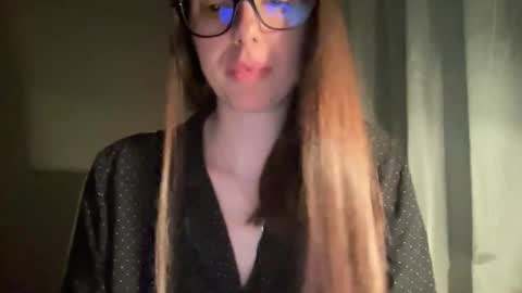 Snapshot of koravine chatting on 19, 11, 2025 koravine online show from 19, 11, 2025