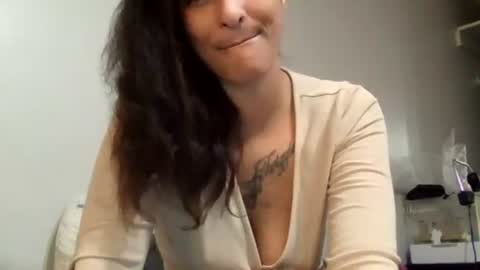 Snapshot of korinnavaeh chatting on 4, 12, 2025 Lokitabby online show from 4, 12, 2025