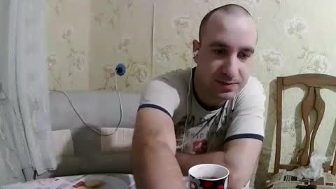 Snapshot of kostua31 chatting on 24, 11, 2025 kvg-1994 online show from 24, 11, 2025