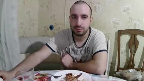 Snapshot of kostua31 chatting on 29, 11, 2025 kvg-1994 online show from 29, 11, 2025
