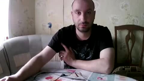 Snapshot of kostua31 chatting on 16, 5, 2026 kvg-1994 online show from 16, 5, 2026
