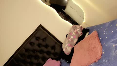 Snapshot of kourney_ferrer chatting on 29, 6, 2026 Alysha online show from 29, 6, 2026