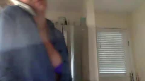 Snapshot of koyoteej chatting on 1, 3, 2025 koyoteej online show from 1, 3, 2025