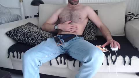 Snapshot of kral_mert chatting on 17, 2, 2025 Mert online show from 17, 2, 2025