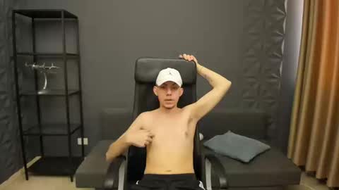 KrewVaughn online show from 13, 3, 2026