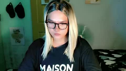 krezikeed online show from 9, 4, 2026