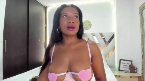 Snapshot of kriisvany_leroy chatting on 14, 9, 2025 Krisvany online show from 14, 9, 2025