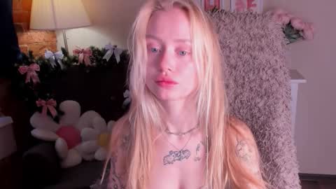 Snapshot of kris_grant chatting on 21, 12, 2025 kris_grant online show from 21, 12, 2025