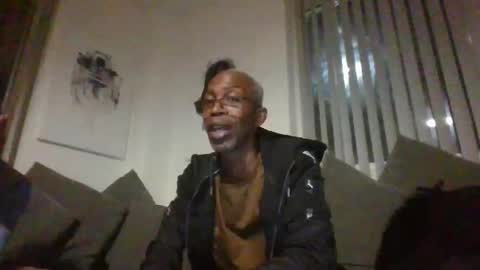 Snapshot of krisangels1 chatting on 4, 10, 2025 Kris and Angels Summer Snowy IvY online show from 4, 10, 2025