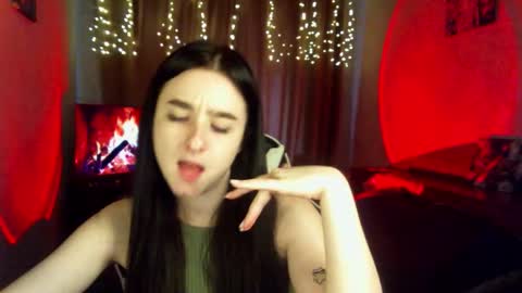 Snapshot of krisbadass chatting on 27, 10, 2025 Kris online show from 27, 10, 2025