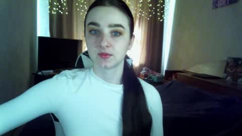 Snapshot of krisbadass chatting on 13, 11, 2025 Kris online show from 13, 11, 2025