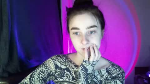 Snapshot of krisbadass chatting on 30, 11, 2025 Kris online show from 30, 11, 2025