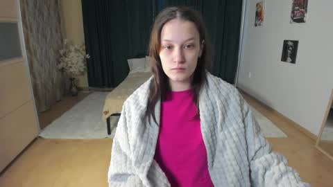 Snapshot of krisdoeil chatting on 10, 2, 2026 krisdoeil online show from 10, 2, 2026