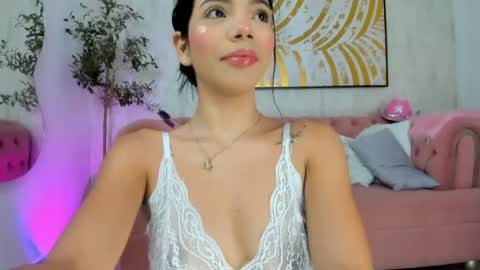 Snapshot of krissi_latore chatting on 16, 5, 2026 Krisstine online show from 16, 5, 2026